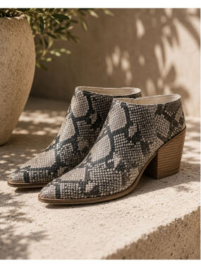 Women's Dolce Vita Snake Print Mules & Clogs 9.5 Beige/Black Summer
